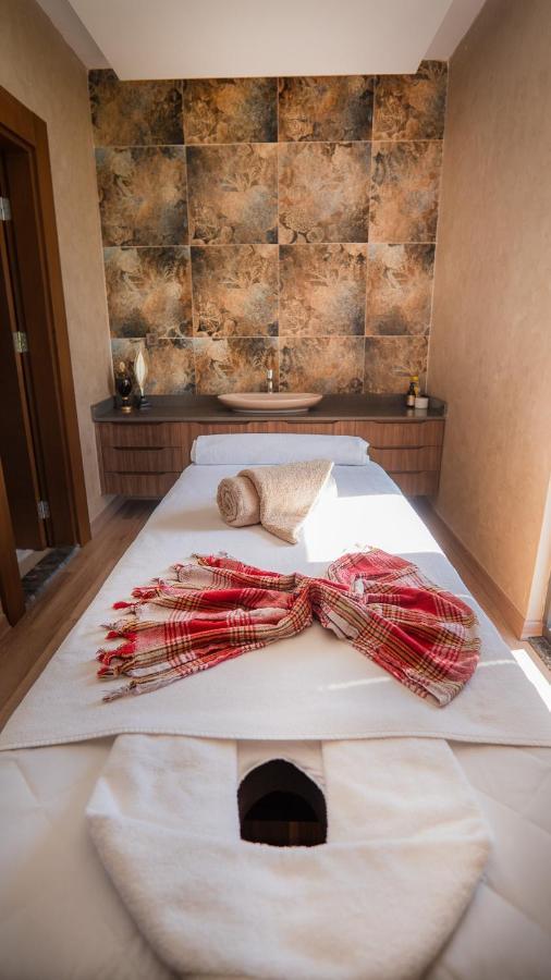 Motel Heksapolis Tavsancil 外观 照片